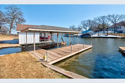 207 Kiowa Drive W, Lake Kiowa, TX 76240 - Photo 5