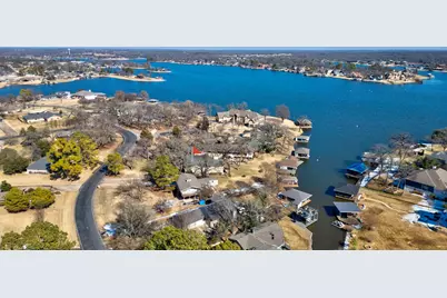 207 Kiowa Drive W, Lake Kiowa, TX 76240 - Photo 39