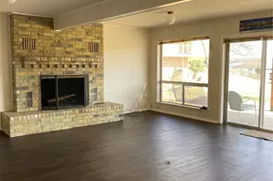 207 Kiowa Dr W, Lake Kiowa, TX 76240 - Photo 25