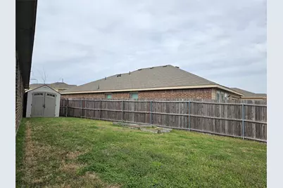 1813 Overlook Drive, Lancaster, TX 75146 - Photo 19