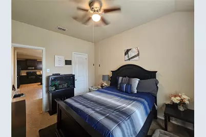 1813 Overlook Drive, Lancaster, TX 75146 - Photo 15