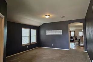 1813 Overlook Dr, Lancaster, TX 75146 - Photo 3