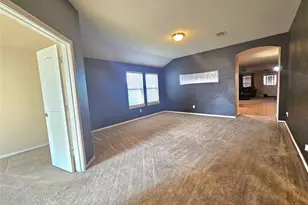 1813 Overlook Dr, Lancaster, TX 75146 - Photo 3