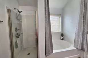 1813 Overlook Dr, Lancaster, TX 75146 - Photo 13