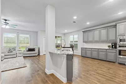 1013 Stockton Drive, Godley, TX 76044 - Photo 7