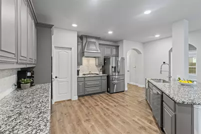 1013 Stockton Drive, Godley, TX 76044 - Photo 9