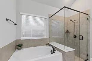 1013 Stockton Dr, Godley, TX 76044 - Photo 23