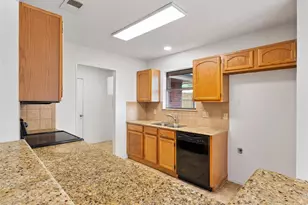 21 St Charles Pl, Midlothian, TX 76065 - Photo 3