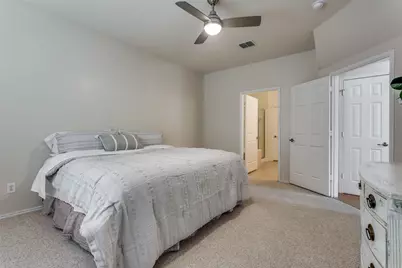 252 Turnberry Lane, Lewisville, TX 75067 - Photo 17