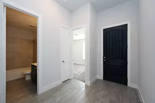 2613 Chevy Chase Dr, Denton, TX 76207 - Photo 3