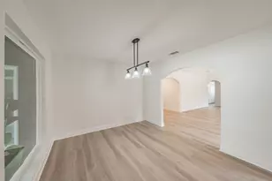 1946 Chesham Dr, Carrollton, TX 75007 - Photo 17