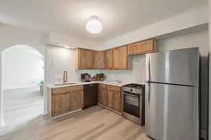 1946 Chesham Dr, Carrollton, TX 75007 - Photo 11