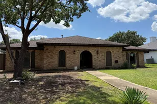 1946 Chesham Dr, Carrollton, TX 75007 - Photo 39