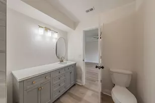 1946 Chesham Dr, Carrollton, TX 75007 - Photo 27