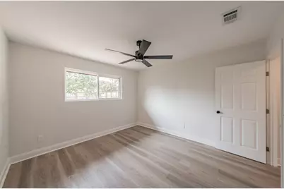 1946 Chesham Drive, Carrollton, TX 75007 - Photo 37