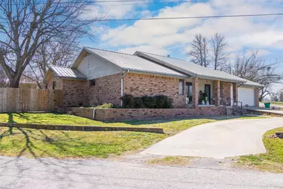 1811 Saylor Street, Goldthwaite, TX 76844 - Photo 1