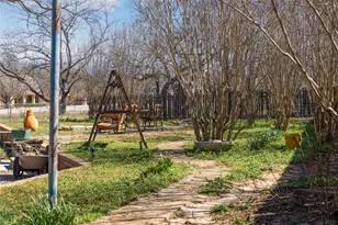 1811 Saylor St, Goldthwaite, TX 76844 - Photo 33