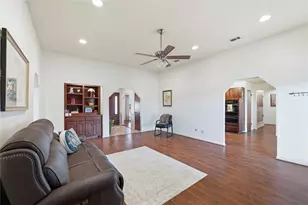 1807 Rhinevalley Dr, Arlington, TX 76012 - Photo 11