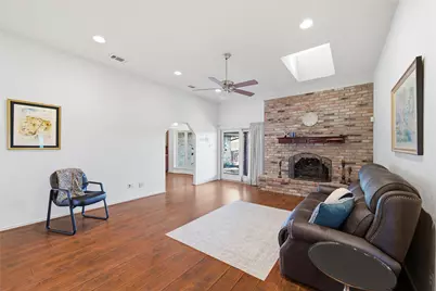 1807 Rhinevalley Drive, Arlington, TX 76012 - Photo 9