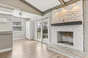 596 Surf St, Lewisville, TX 75067 - Photo 11