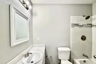 4340 Forest Point Dr, Garland, TX 75043 - Photo 11