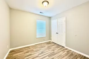 4340 Forest Point Dr, Garland, TX 75043 - Photo 9