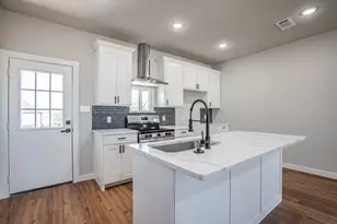 124 Brookview Dr, Bridgeport, TX 76458 - Photo 5