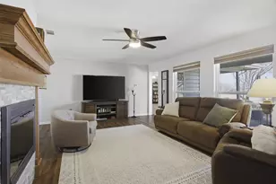 409 Country Club Dr, Joshua, TX 76058 - Photo 11