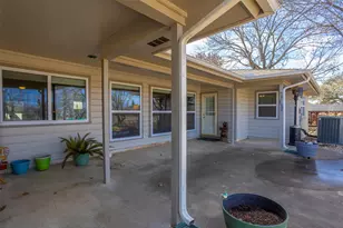 409 Country Club Dr, Joshua, TX 76058 - Photo 27