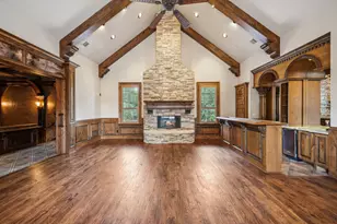 585 N Peytonville Ave, Southlake, TX 76092 - Photo 21