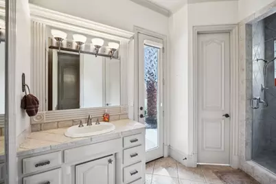 585 N Peytonville Avenue, Southlake, TX 76092 - Photo 31