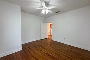 310 E Parks Ave, Waxahachie, TX 75165 - Photo 9