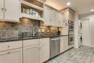 10404 Boedeker St, Dallas, TX 75230 - Photo 13