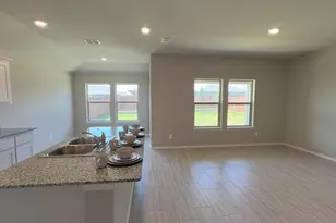 829 Round Robin Ln, Fort Worth, TX 76131 - Photo 3