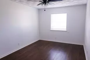 11038 Wyatt St, Dallas, TX 75218 - Photo 15