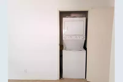 11038 Wyatt Street, Dallas, TX 75218 - Photo 9