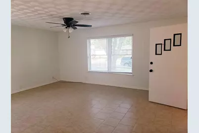 11038 Wyatt Street, Dallas, TX 75218 - Photo 3