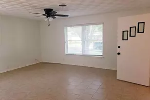 11038 Wyatt St, Dallas, TX 75218 - Photo 3