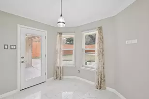 1905 Country Club Dr, Plano, TX 75074 - Photo 9