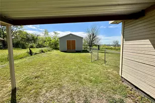 900 W Avenue F, Midlothian, TX 76065 - Photo 11