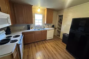 900 W Avenue F, Midlothian, TX 76065 - Photo 3