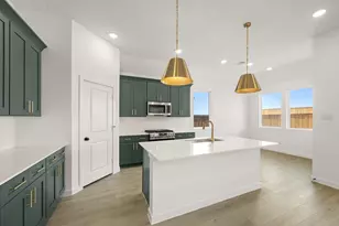 661 Tyronza Dr, Justin, TX 76247 - Photo 5