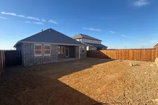 661 Tyronza Dr, Justin, TX 76247 - Photo 3