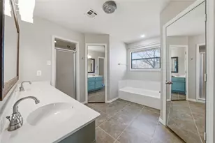 195 Enchanted Dr, Enchanted Oaks, TX 75156 - Photo 11