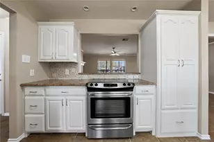 195 Enchanted Dr, Enchanted Oaks, TX 75156 - Photo 7