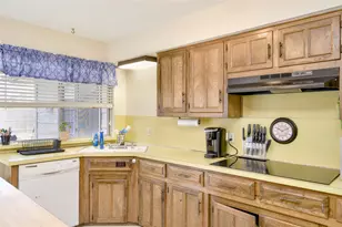 729 Maple Glen Dr, Garland, TX 75043 - Photo 9