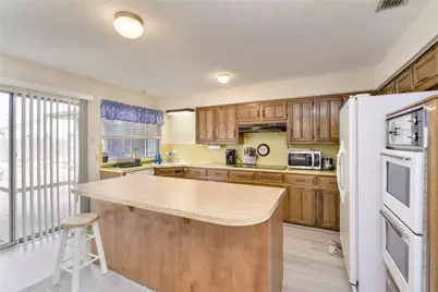 729 Maple Glen Drive, Garland, TX 75043 - Photo 7