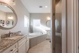 4000 Sioux Ct, Granbury, TX 76048 - Photo 13