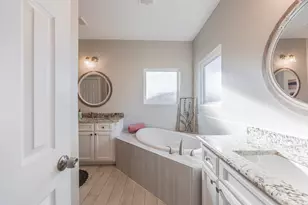 4000 Sioux Ct, Granbury, TX 76048 - Photo 11