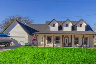 4000 Sioux Ct, Granbury, TX 76048 - Photo 1